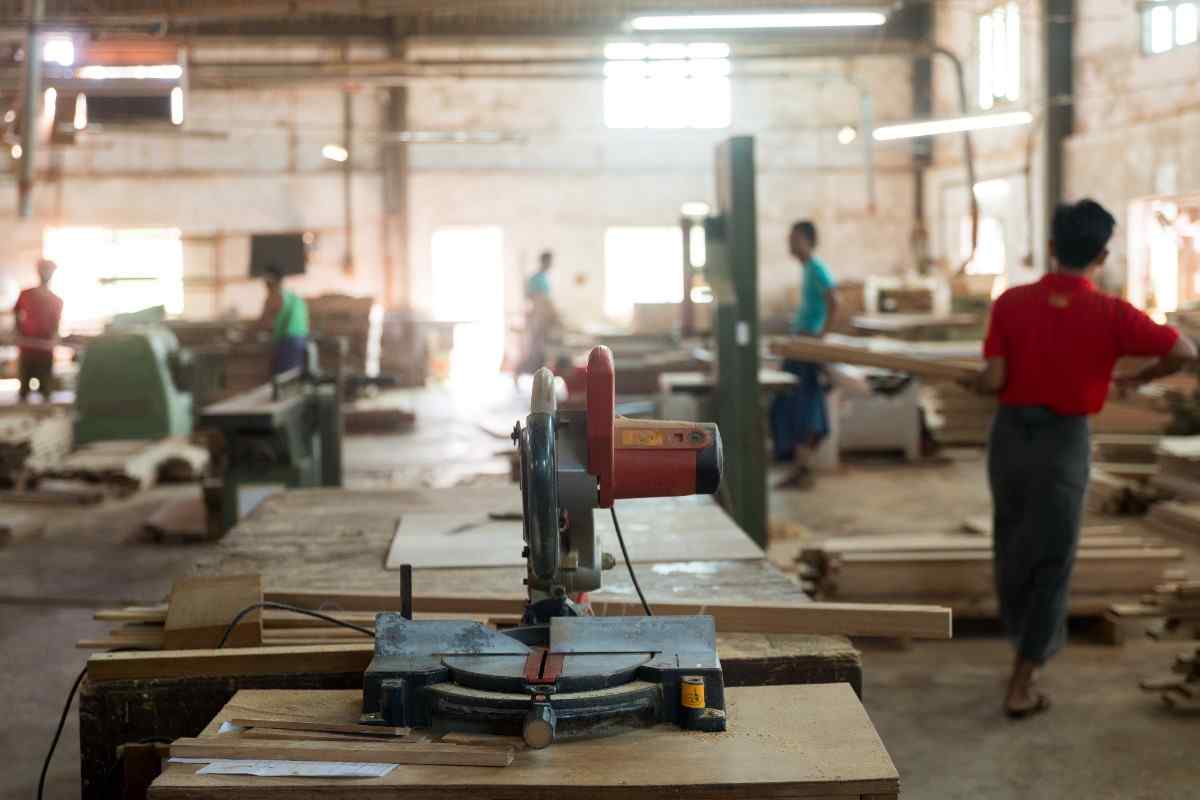 Odoo ERP for Furniture Production: Supply & Vendor Mgmt 1 Furniture Production ERP | Odoo | Bizople