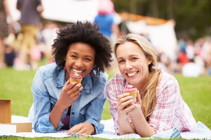 Tips to Keep Your Teeth White Without Whitening Strips or Kits