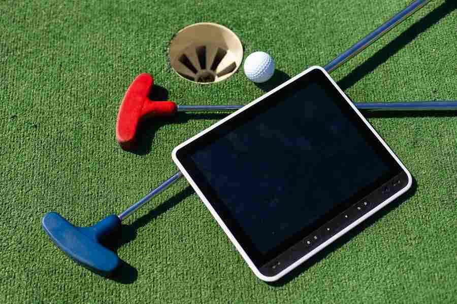 Smart Ways to Level Up Golf Skills Using Simulators