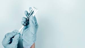 Who Should Avoid Miracle White Injection and Why?