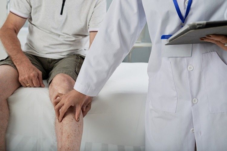 Knee Pain Relief at Top Pain Clinic in the Bronx