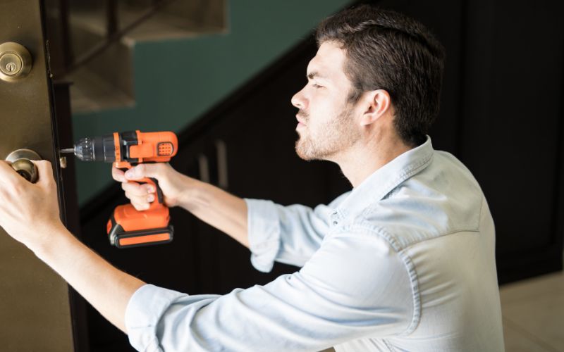 Why You Should Hire a Locksmith PPC Expert