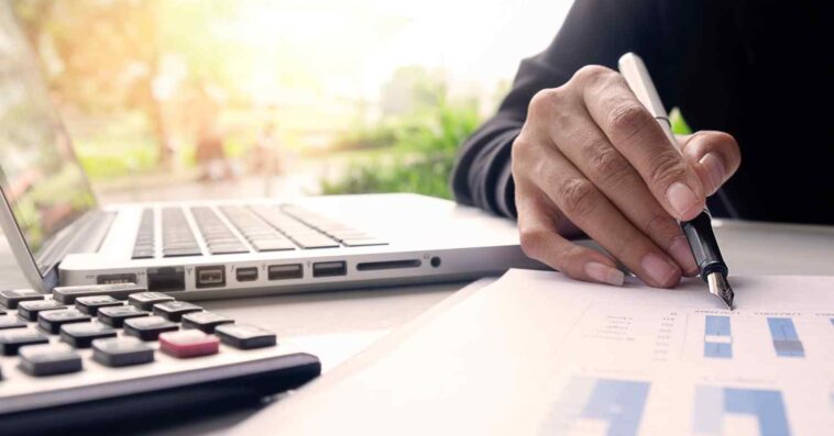 pen adult professional presentation gold closeup 1 1