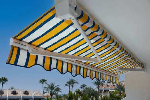 Retractable Shades for All-Day Comfort in Mesa