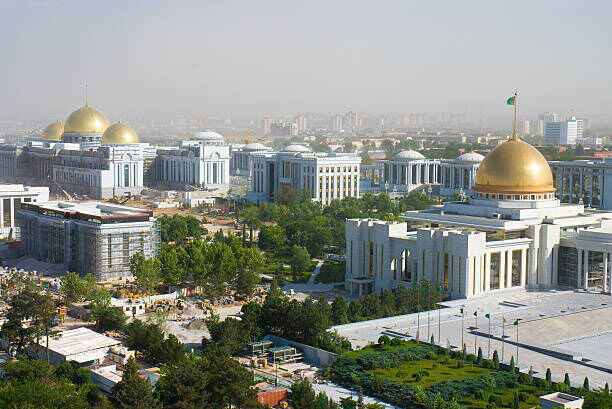 Budget Travel Guide to Turkmenistan: Cost & Transport